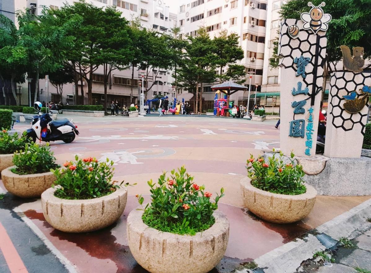 Hara Zuru Hotel Taoyuan Exterior foto